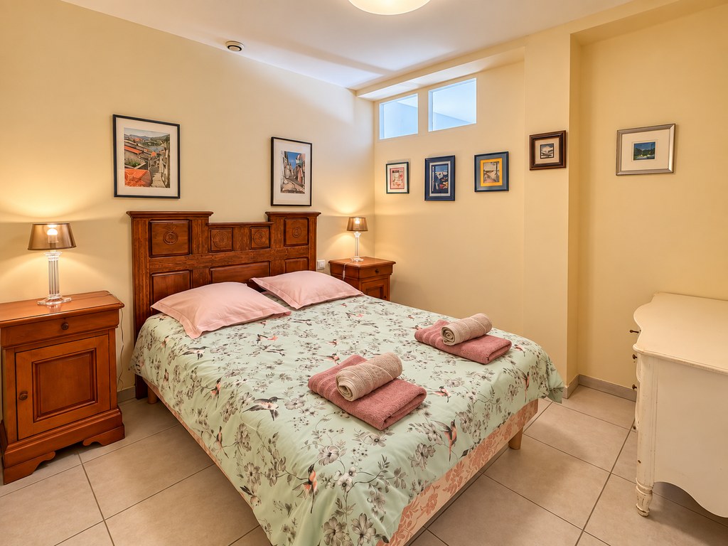 Bedroom — Monet, Collioure